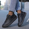 LIA ORTHOPEDIC SNEAKERS