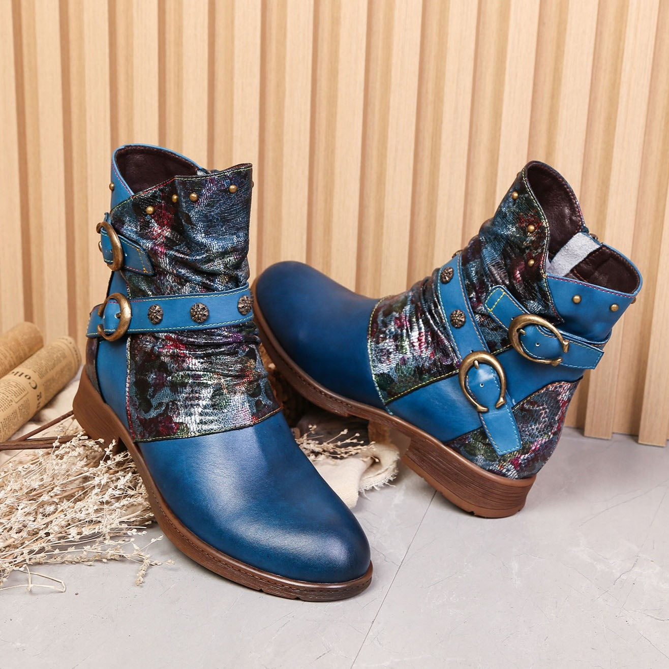 Retro Handmade Painted Buckle Flat Shoes